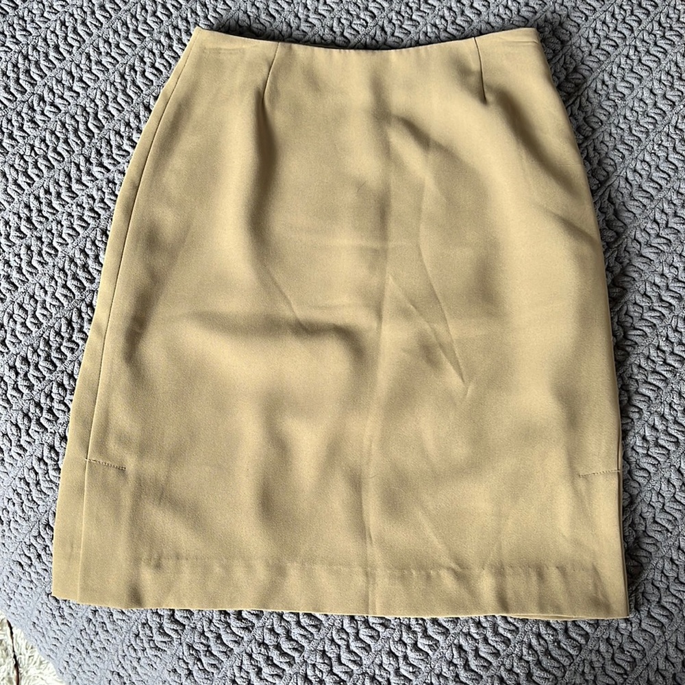 The perfect business skirt!